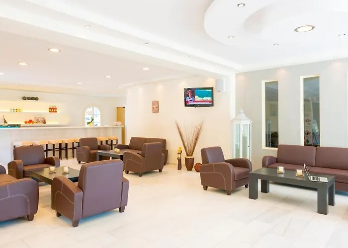 Mikri Vigla Hotel Beach Resort 3*