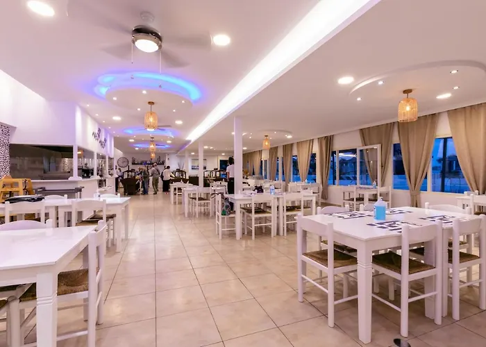 Отель Mikri Vigla Hotel Beach Resort