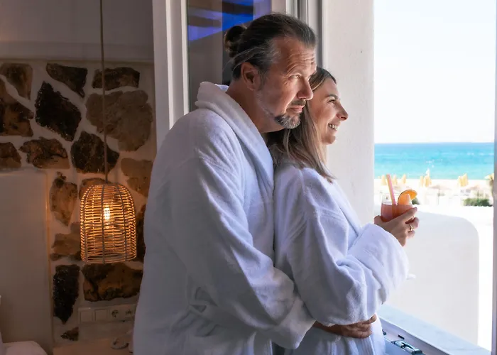 Mikri Vigla Hotel Beach Resort Otel 3*